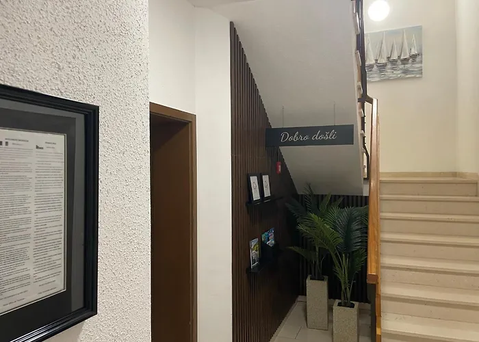 Amado Living - Ostanak kod kuće *