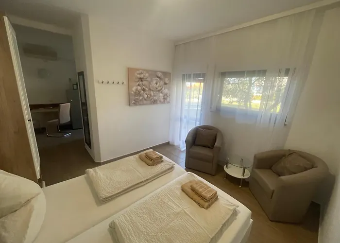 Amado Living - *