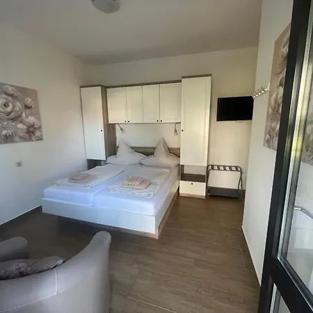 Amado Living - منزل للإقامة *