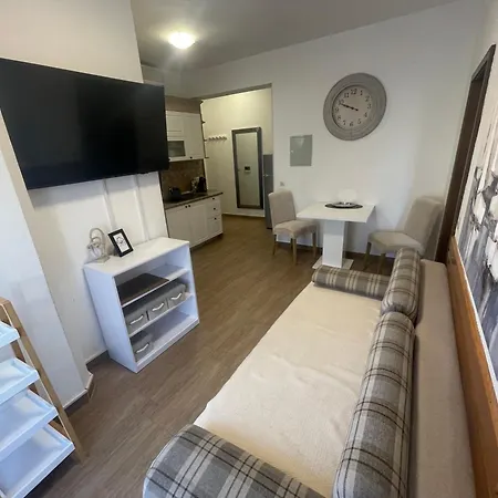 Amado Living -