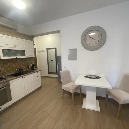 Amado Living - *