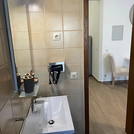 Amado Living - منزل للإقامة زادار