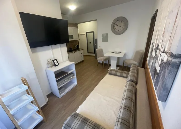 Amado Living -